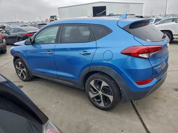 KM8J33A2XGU195648 2016 HYUNDAI TUCSON - Image 2