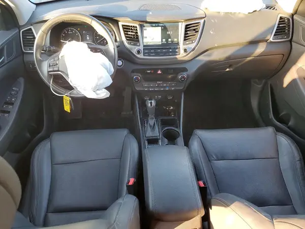 KM8J33A2XGU195648 2016 HYUNDAI TUCSON - Image 8