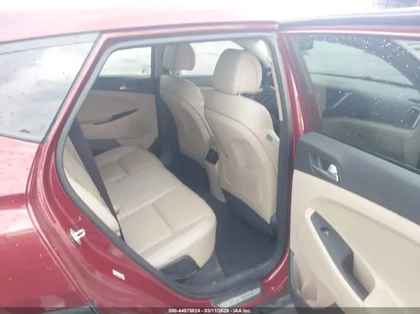 KM8J33A2XGU200945 2016 HYUNDAI TUCSON - Image 8