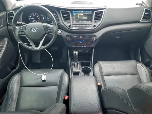 KM8J33A2XGU208883 2016 HYUNDAI TUCSON - Image 8