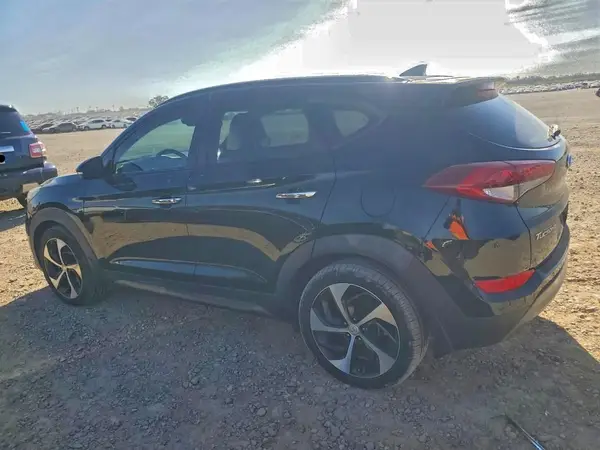 KM8J33A2XGU223075 2016 HYUNDAI TUCSON - Image 2