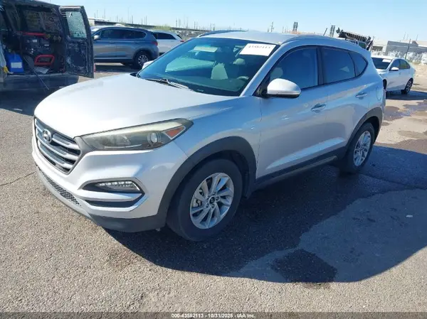 KM8J33A2XGU227143 2016 HYUNDAI TUCSON - Image 2
