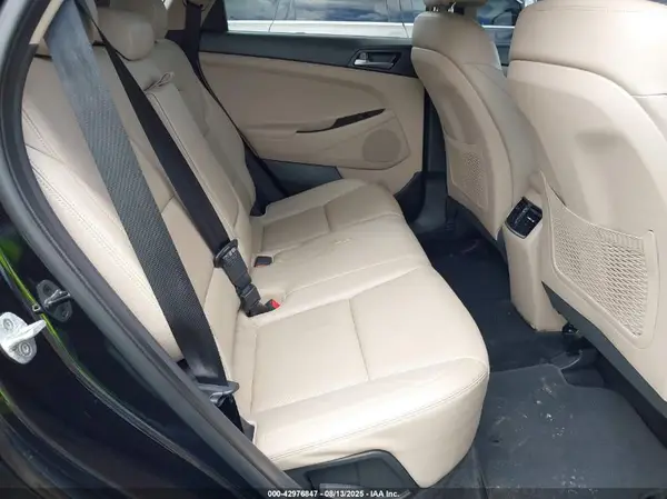 KM8J33A2XGU243407 2016 HYUNDAI TUCSON - Image 8