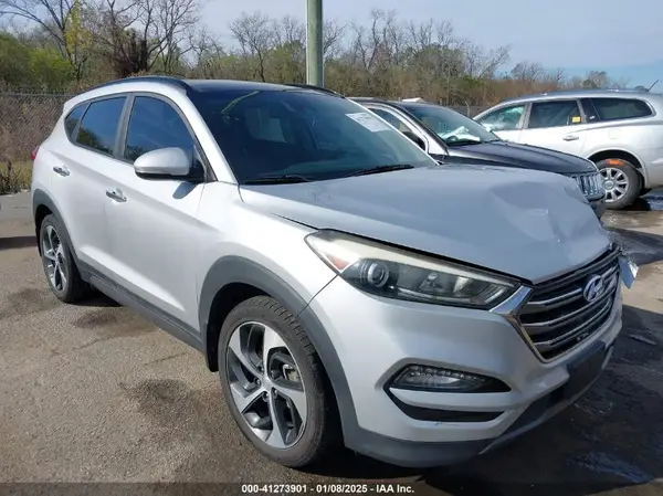 KM8J33A2XGU249708 2016 HYUNDAI TUCSON - Image 1