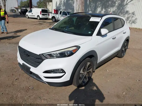 KM8J33A2XGU253032 2016 HYUNDAI TUCSON - Image 2