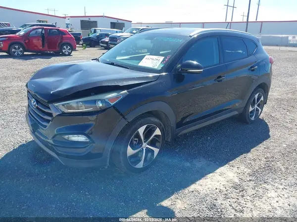 KM8J33A2XGU260336 2016 HYUNDAI TUCSON - Image 2