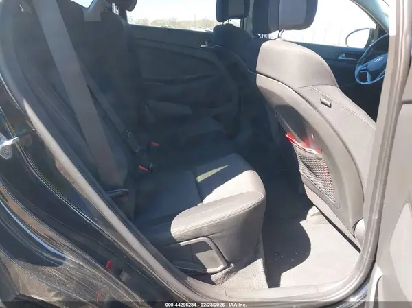 KM8J33A2XGU260336 2016 HYUNDAI TUCSON - Image 8