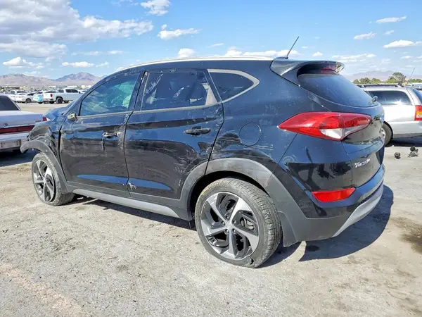 KM8J33A2XHU274318 2017 HYUNDAI TUCSON - Image 2