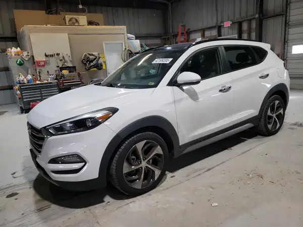 KM8J33A2XHU314610 2017 HYUNDAI TUCSON - Image 1