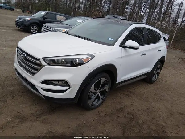 KM8J33A2XHU324487 2017 HYUNDAI TUCSON - Image 2