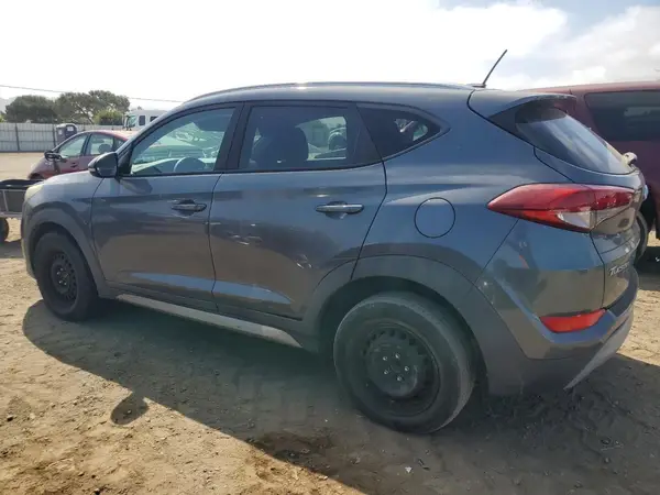 KM8J33A2XHU328863 2017 HYUNDAI TUCSON - Image 2