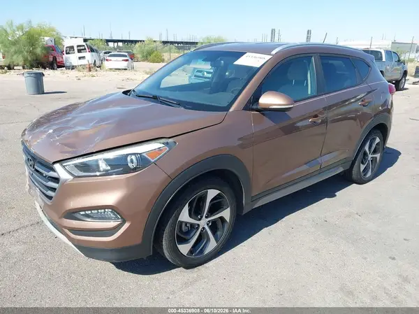 KM8J33A2XHU354900 2017 HYUNDAI TUCSON - Image 2