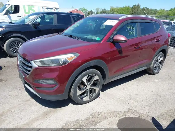 KM8J33A2XHU356341 2017 HYUNDAI TUCSON - Image 2