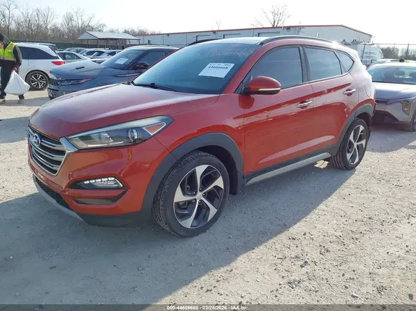 KM8J33A2XHU359949 2017 HYUNDAI TUCSON - Image 2