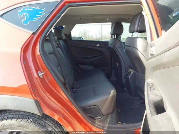KM8J33A2XHU359949 2017 HYUNDAI TUCSON - Image 8