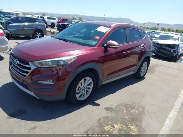 KM8J33A2XHU361555 2017 HYUNDAI TUCSON - Image 2