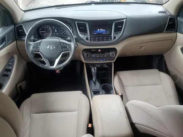 KM8J33A2XHU367842 2017 HYUNDAI TUCSON - Image 8