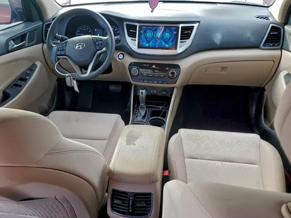 KM8J33A2XHU368019 2017 HYUNDAI TUCSON - Image 8