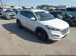 KM8J33A2XHU375567 2017 HYUNDAI TUCSON