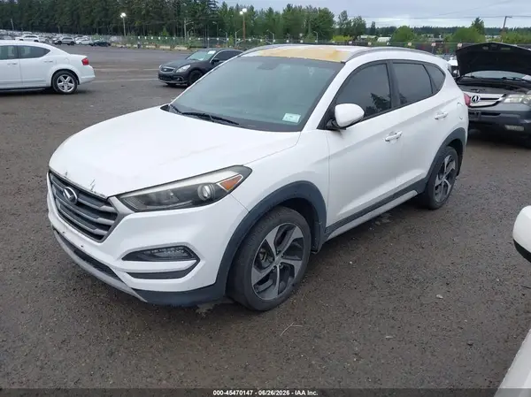 KM8J33A2XHU386486 2017 HYUNDAI TUCSON - Image 2