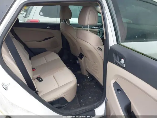 KM8J33A2XHU386486 2017 HYUNDAI TUCSON - Image 8