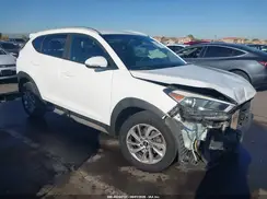 KM8J33A2XHU415727 2017 HYUNDAI TUCSON