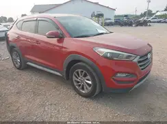 KM8J33A2XHU422385 2017 HYUNDAI TUCSON
