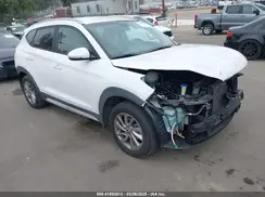 KM8J33A2XHU436724 2017 HYUNDAI TUCSON
