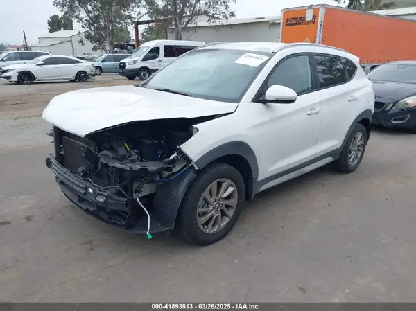 KM8J33A2XHU436724 2017 HYUNDAI TUCSON - Image 2