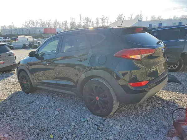 KM8J33A2XHU452177 2017 HYUNDAI TUCSON - Image 2