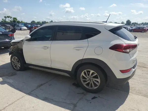 KM8J33A2XHU456827 2017 HYUNDAI TUCSON - Image 2