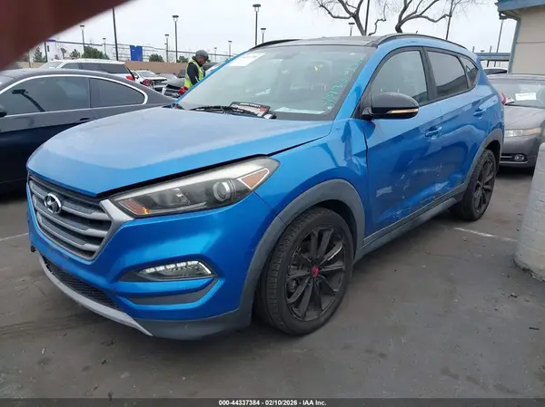 KM8J33A2XHU465611 2017 HYUNDAI TUCSON - Image 2