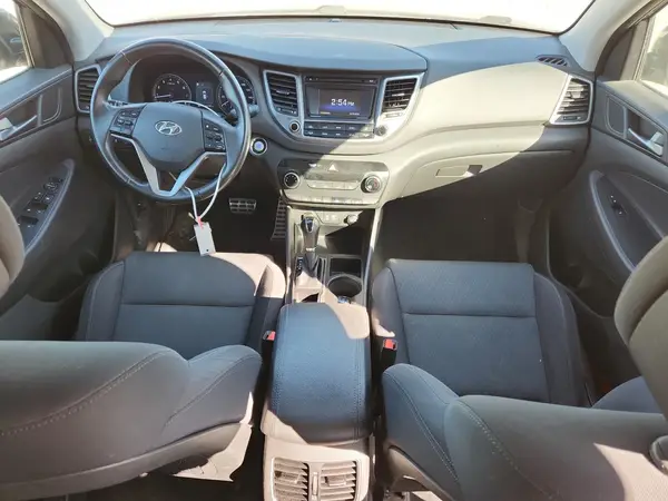 KM8J33A2XHU504553 2017 HYUNDAI TUCSON - Image 8