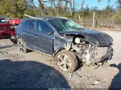 KM8J33A2XHU525595 2017 HYUNDAI TUCSON
