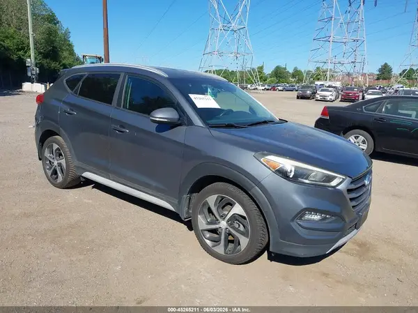 KM8J33A2XHU530490 2017 HYUNDAI TUCSON - Image 1