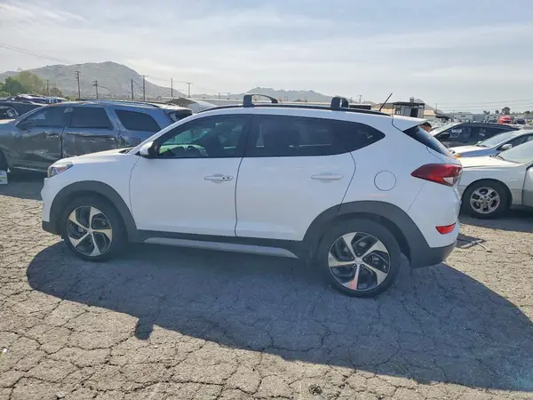 KM8J33A2XHU569452 2017 HYUNDAI TUCSON - Image 2
