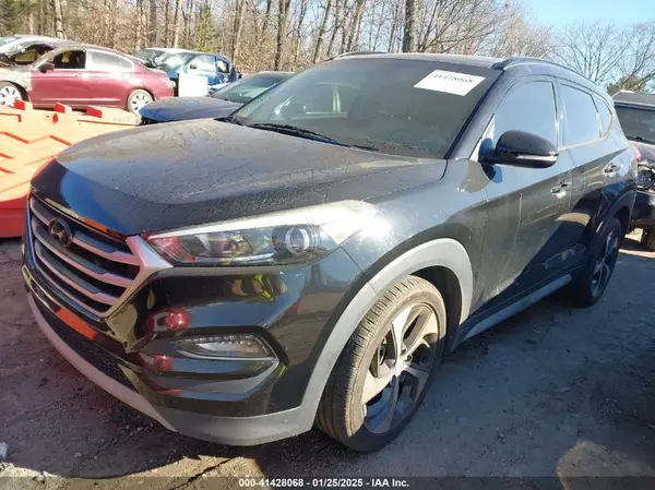 KM8J33A2XHU573758 2017 HYUNDAI TUCSON - Image 2