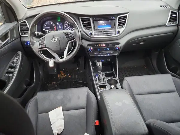 KM8J33A2XHU579964 2017 HYUNDAI TUCSON - Image 8