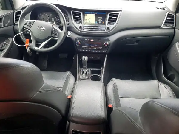 KM8J33A2XHU592973 2017 HYUNDAI TUCSON - Image 8