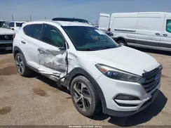 KM8J33A2XJU617988 2018 HYUNDAI TUCSON