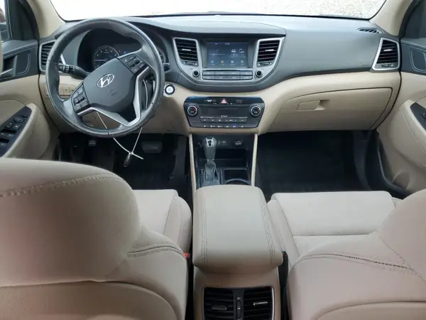 KM8J33A2XJU634581 2018 HYUNDAI TUCSON - Image 8