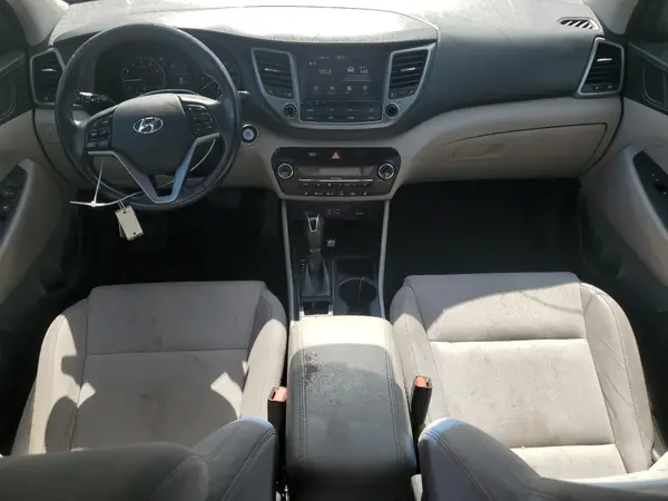 KM8J33A2XJU675910 2018 HYUNDAI TUCSON - Image 8