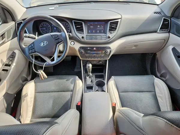 KM8J33A2XJU680265 2018 HYUNDAI TUCSON - Image 8