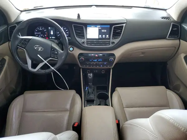 KM8J33A2XJU697163 2018 HYUNDAI TUCSON - Image 8