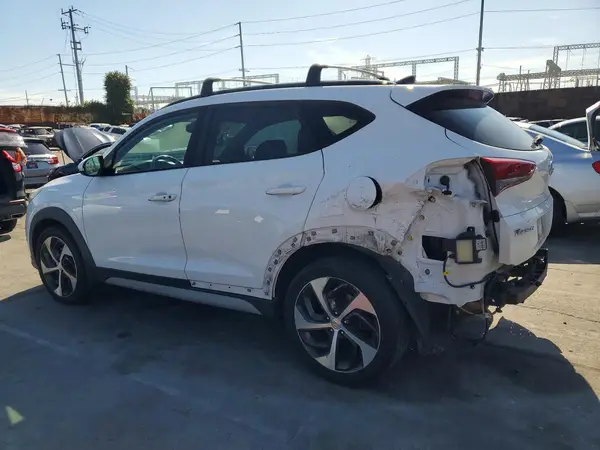 KM8J33A2XJU703687 2018 HYUNDAI TUCSON - Image 2