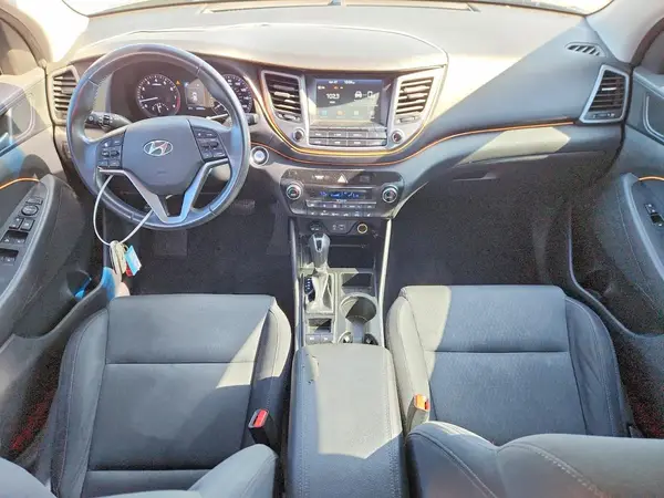 KM8J33A2XJU709196 2018 HYUNDAI TUCSON - Image 8
