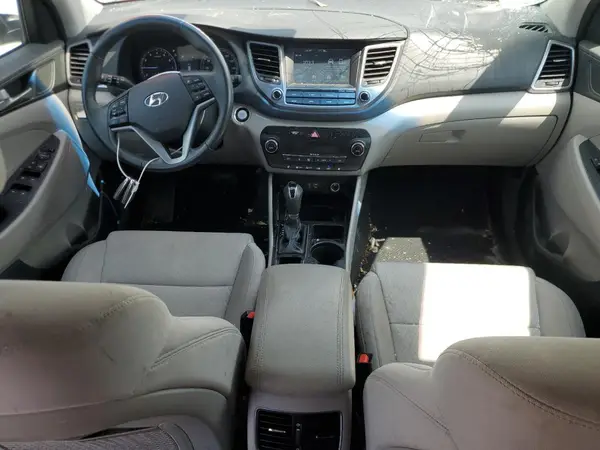 KM8J33A2XJU719338 2018 HYUNDAI TUCSON - Image 8