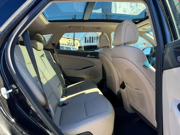 KM8J33A2XJU748158 2018 HYUNDAI TUCSON - Image 8