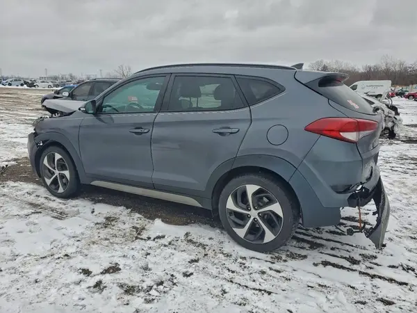 KM8J33A2XJU761833 2018 HYUNDAI TUCSON - Image 2