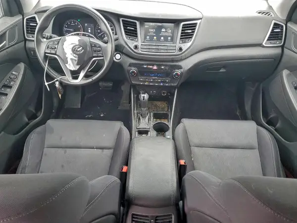 KM8J33A2XJU761833 2018 HYUNDAI TUCSON - Image 8